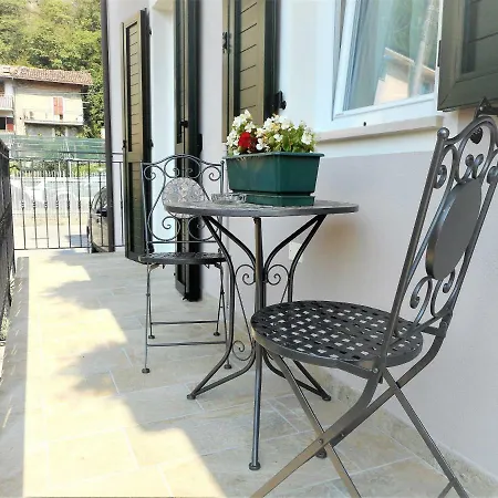 D'idro - Casa Emma Apartment *